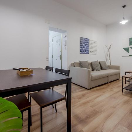 C-Cabeza Cool Apt Para 7 Al Lado De Tirso De Molina E1 マドリード エクステリア 写真