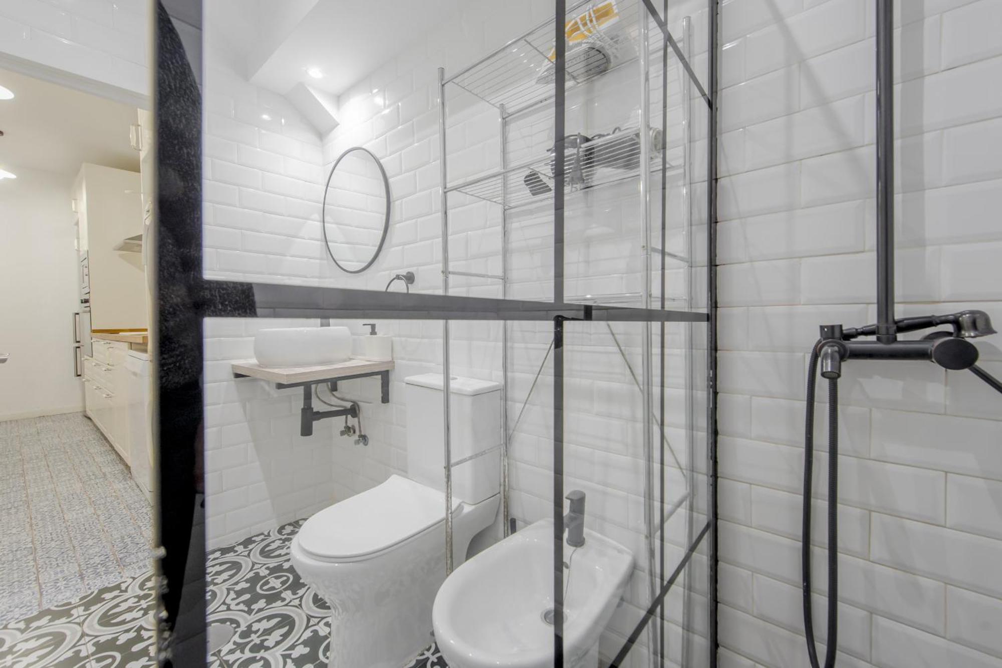 C-Cabeza Cool Apt Para 7 Al Lado De Tirso De Molina E1 マドリード エクステリア 写真
