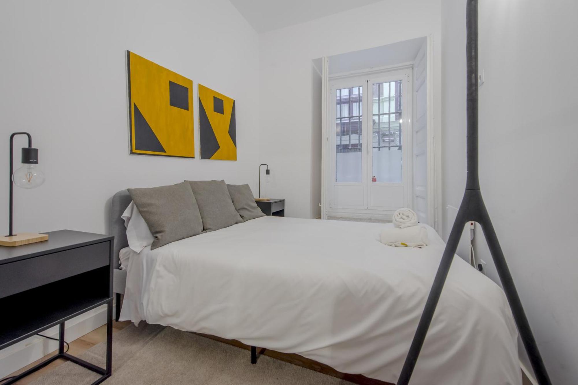 C-Cabeza Cool Apt Para 7 Al Lado De Tirso De Molina E1 マドリード エクステリア 写真