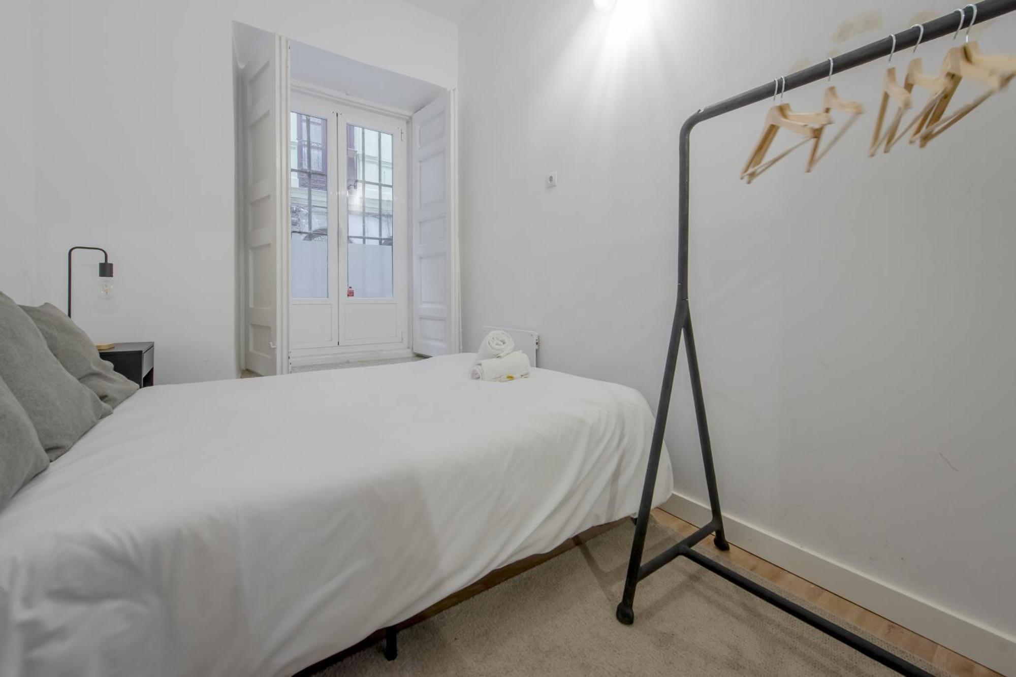 C-Cabeza Cool Apt Para 7 Al Lado De Tirso De Molina E1 マドリード エクステリア 写真