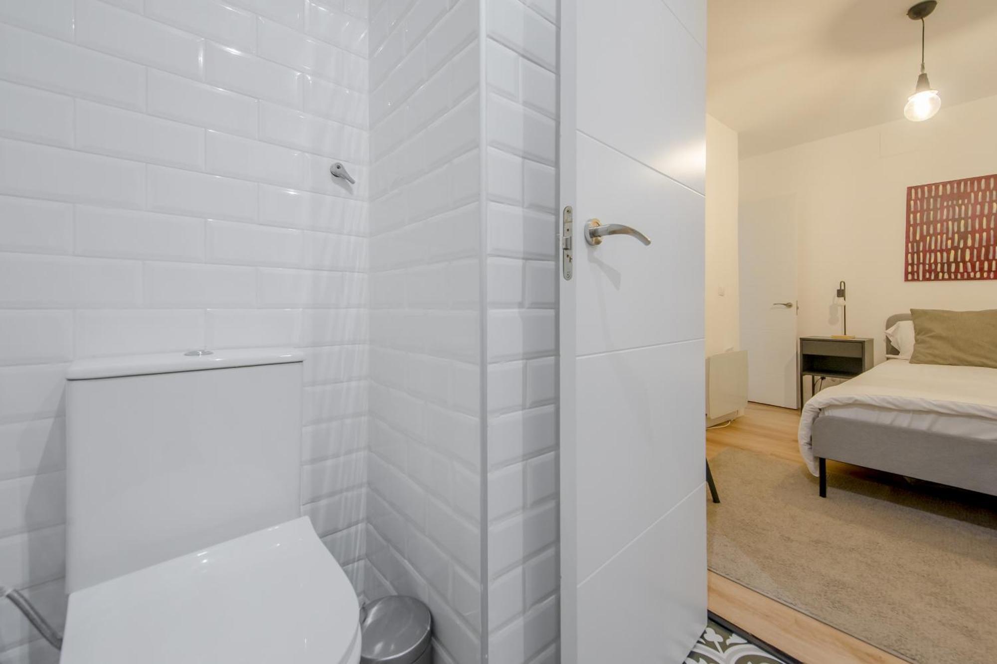 C-Cabeza Cool Apt Para 7 Al Lado De Tirso De Molina E1 マドリード エクステリア 写真